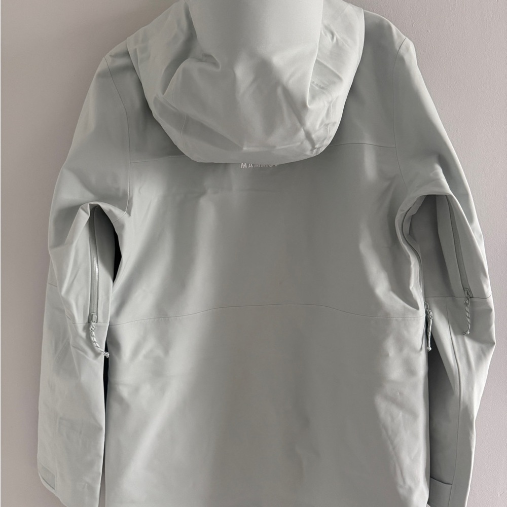 NWT Small Mammut Silver Gray and Black Jacket